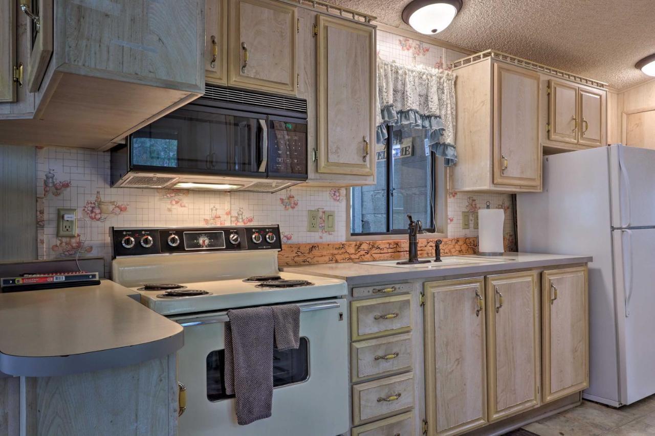 Show Low Home With Deck And Grill - 13 Mi To Hon-Dah! Bagian luar foto